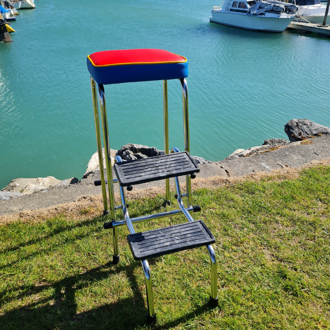 Retro Chrome Step Stool - Seat