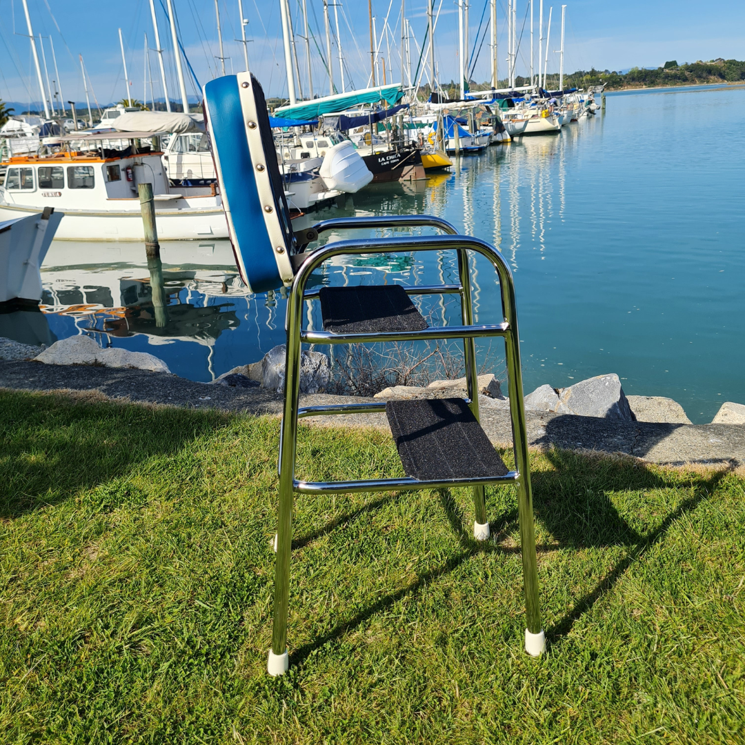 Retro Chrome Step Stool - Seat