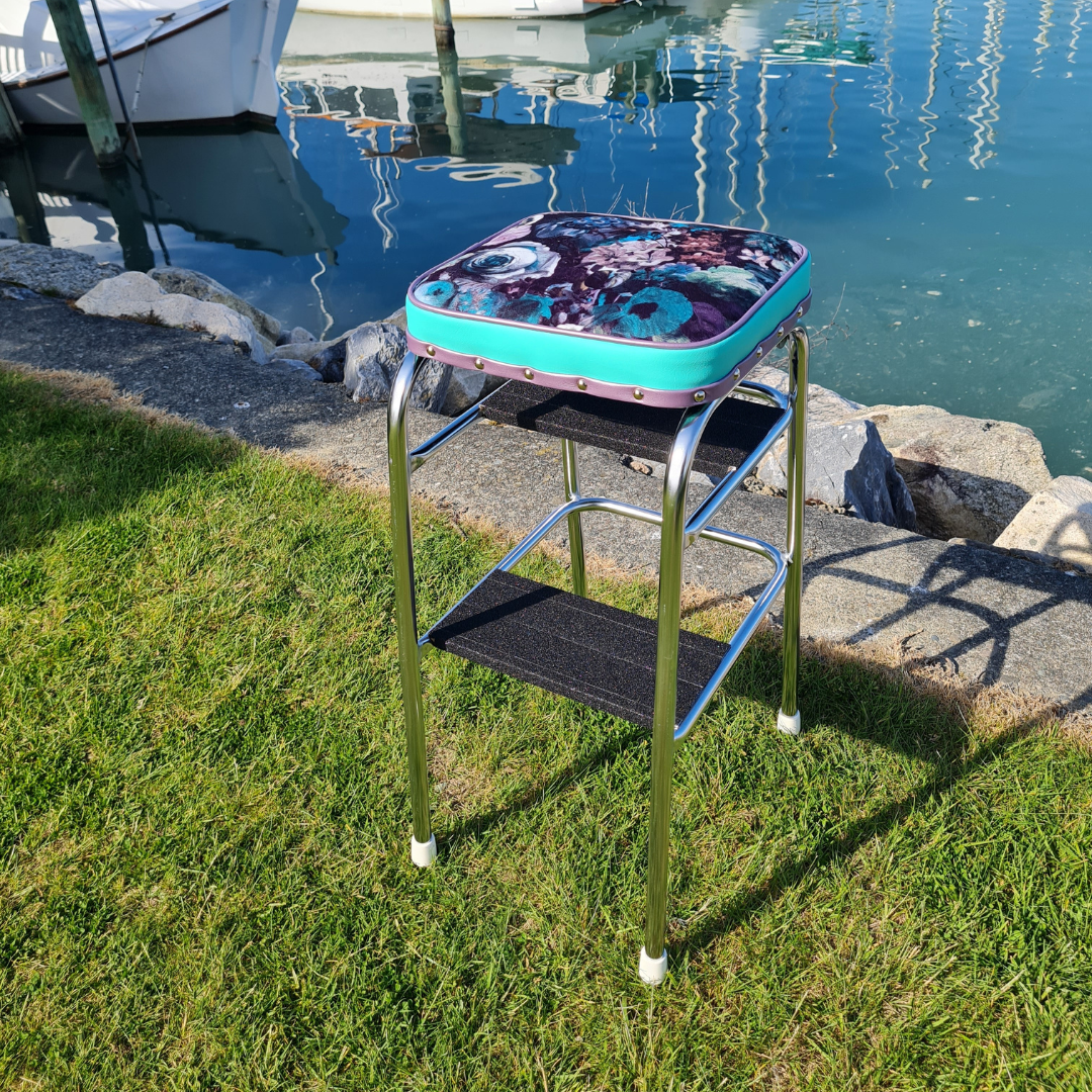 Retro Chrome Step Stool - Seat