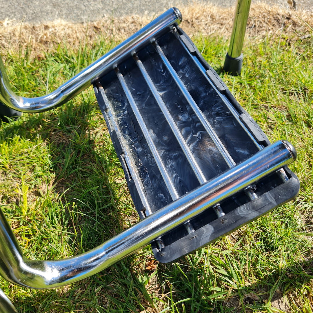 Retro Chrome Step Stool - Seat