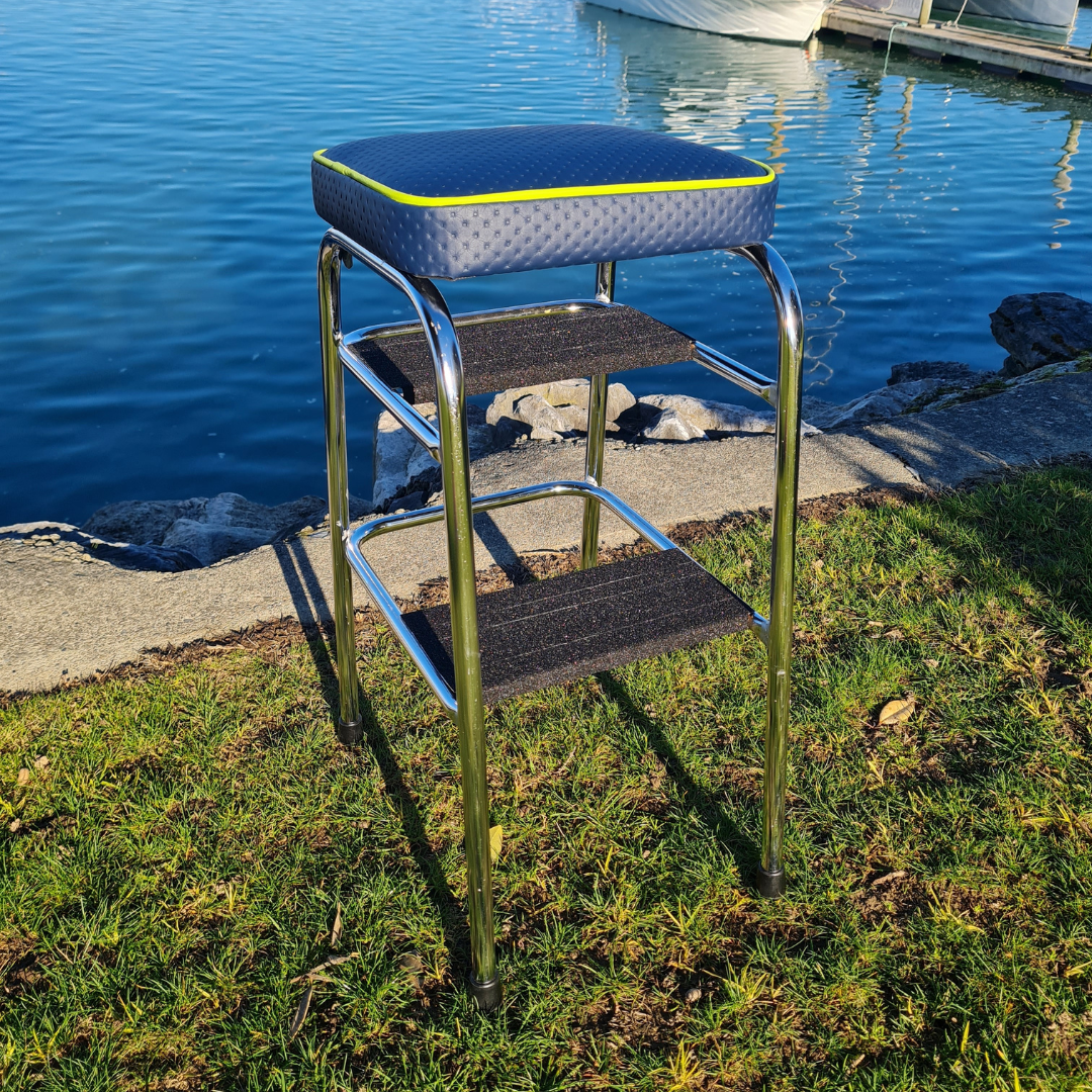 Retro Chrome Step Stool - Seat