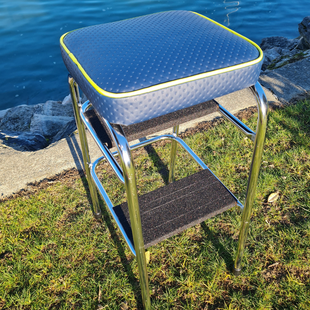 Retro Chrome Step Stool - Seat