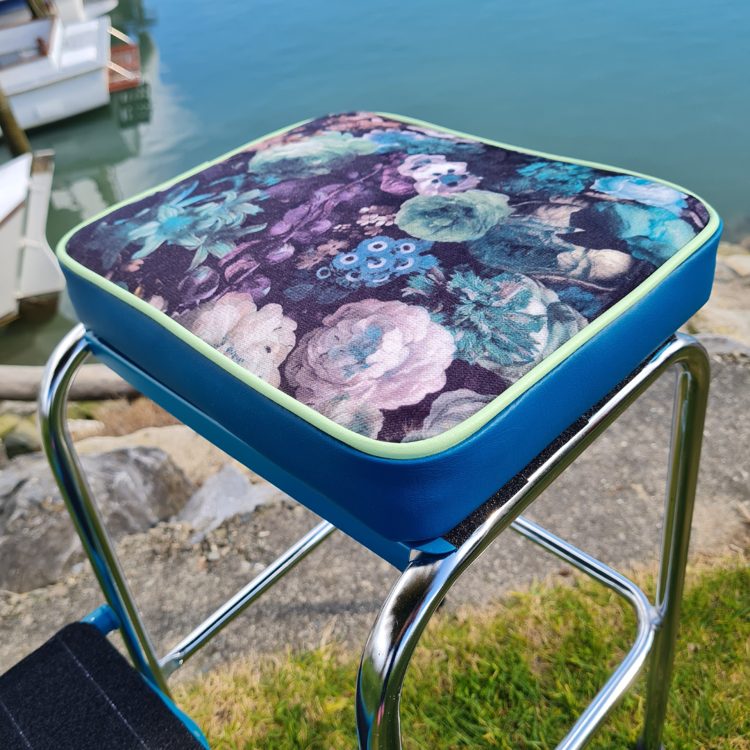 Retro Chrome Step Stool - Seat