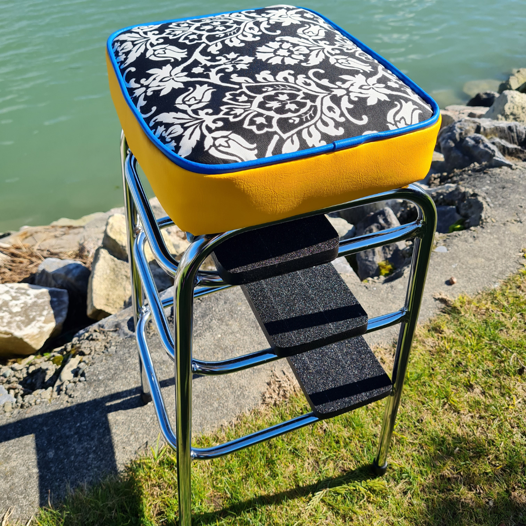 Retro Chrome Step Stool - Seat