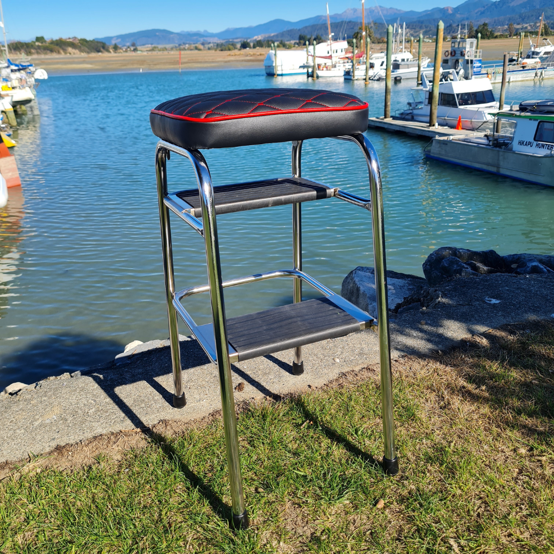 Retro Chrome Step Stool - Seat