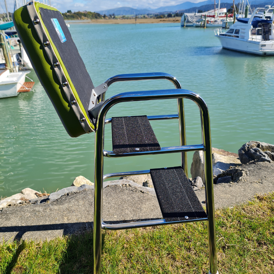Retro Chrome Step Stool - Seat