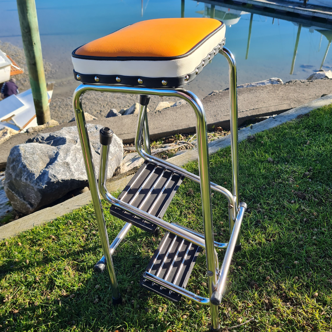 Retro Chrome Step Stool - Seat
