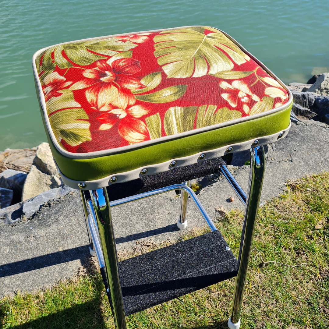 Retro Chrome Step Stool - Seat