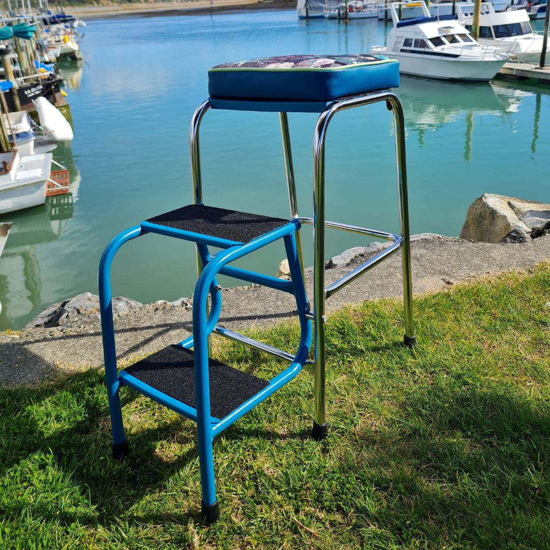 Retro Chrome Step Stool - Seat