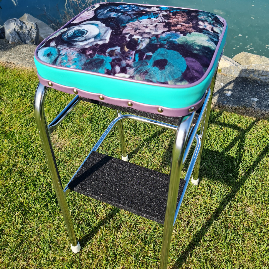 Retro Chrome Step Stool - Seat