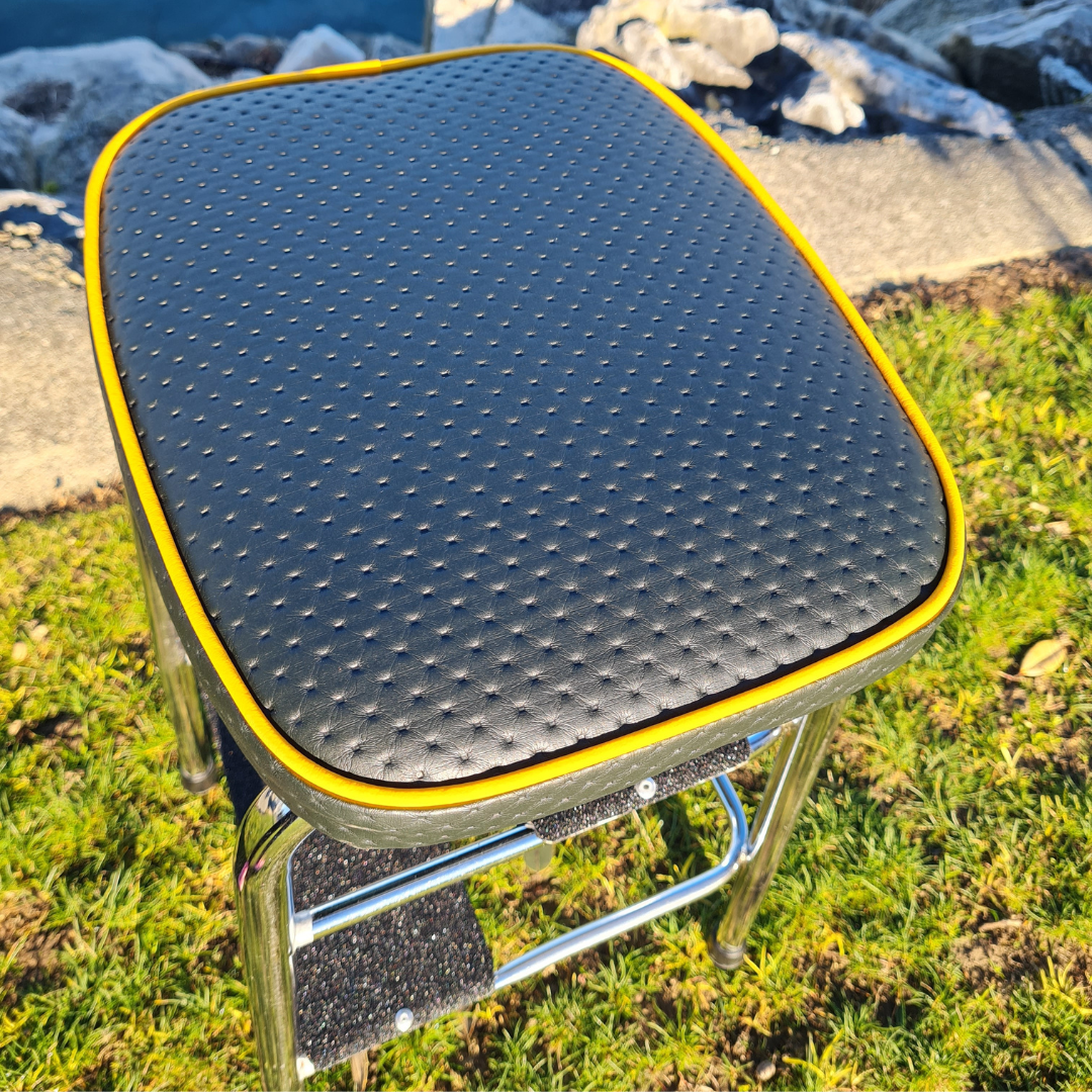 Retro Chrome Step Stool - Seat