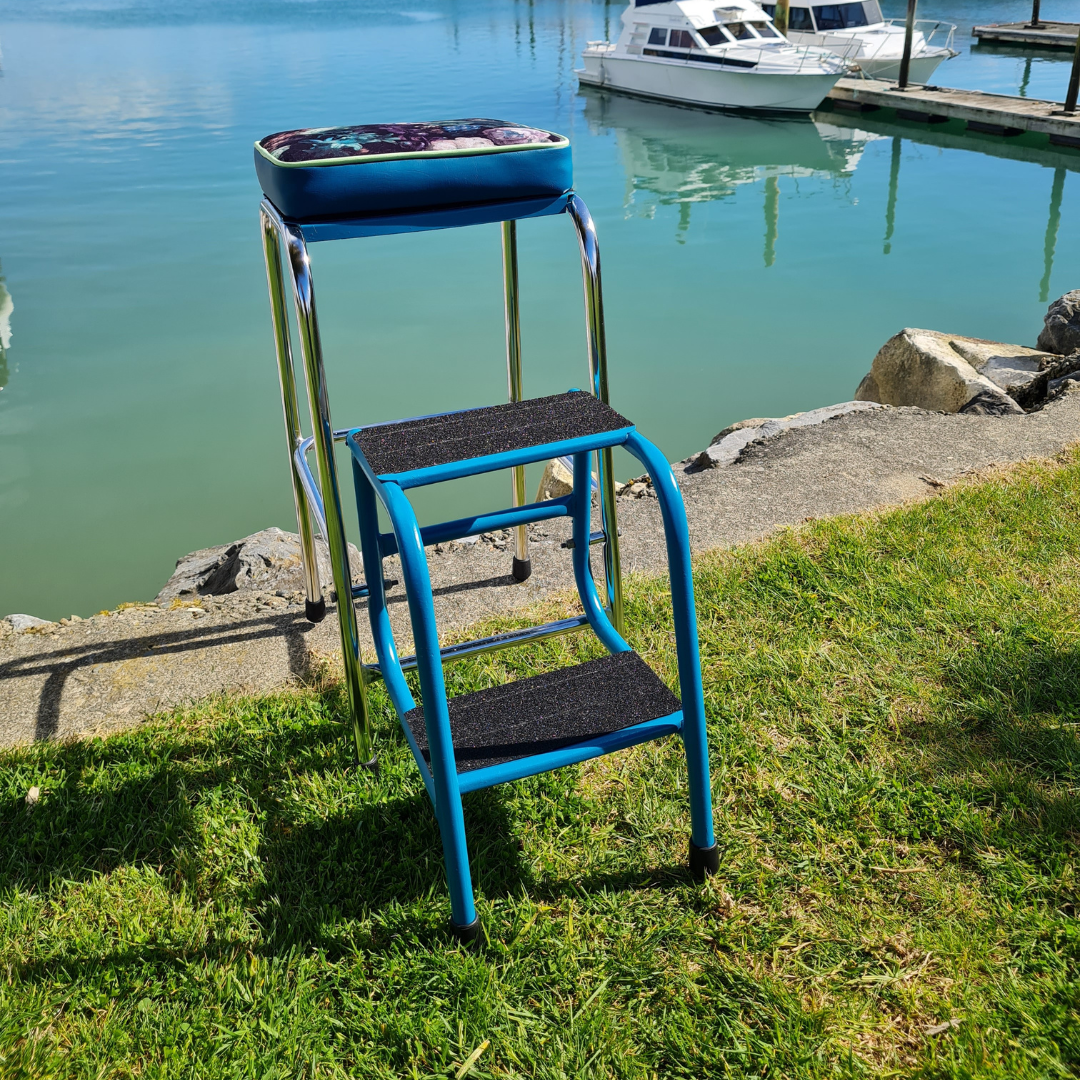 Retro Chrome Step Stool - Seat