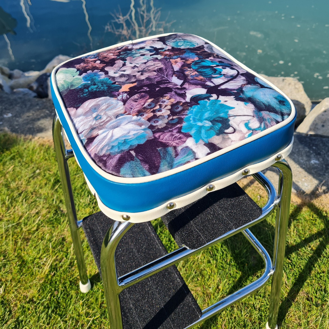 Retro Chrome Step Stool - Seat