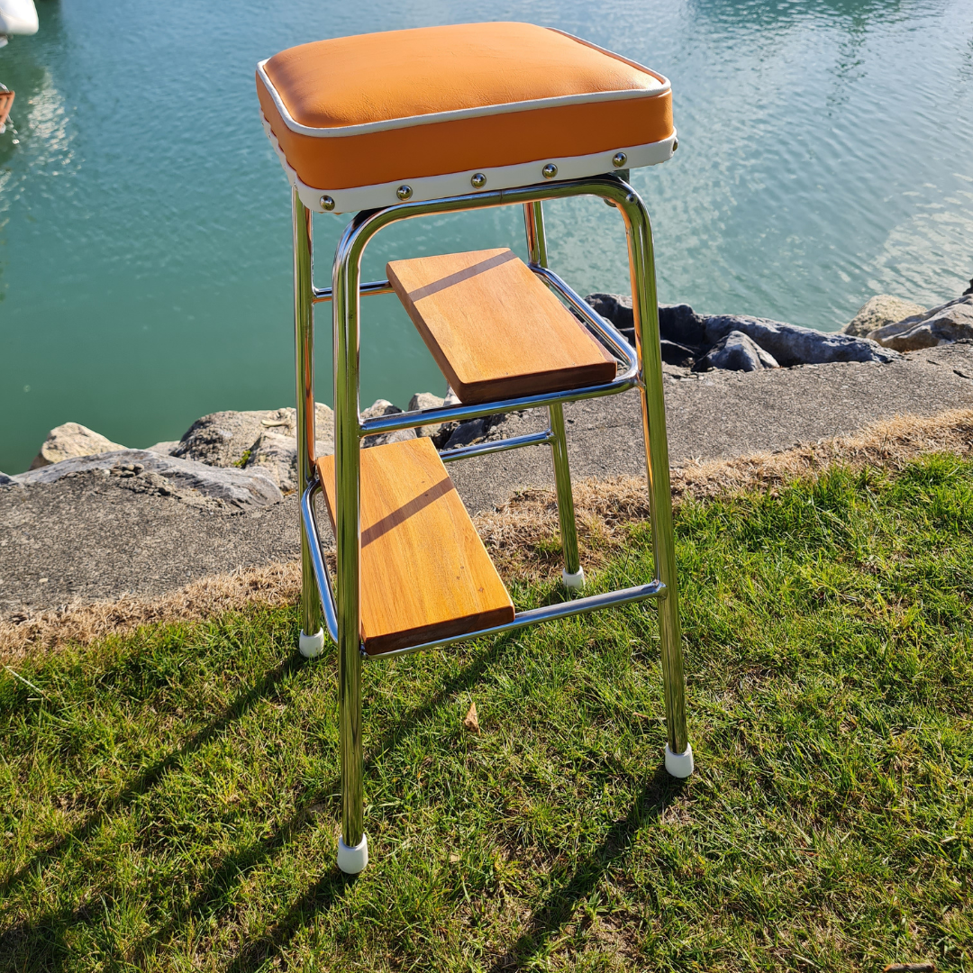 Retro Chrome Step Stool - Seat