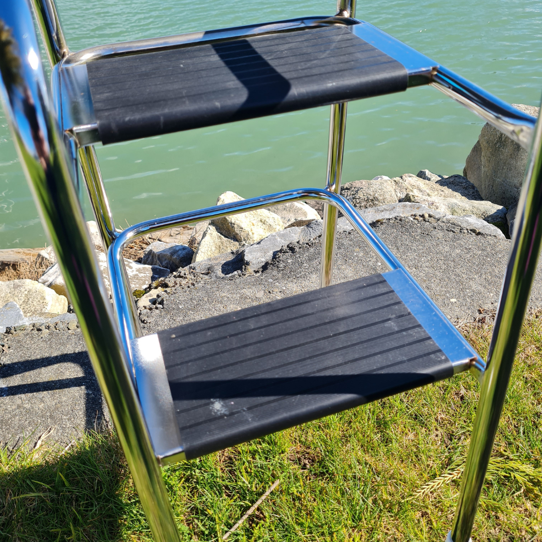 Retro Chrome Step Stool - Seat