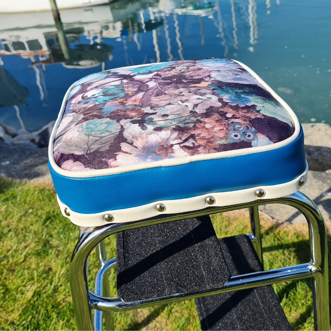 Retro Chrome Step Stool - Seat