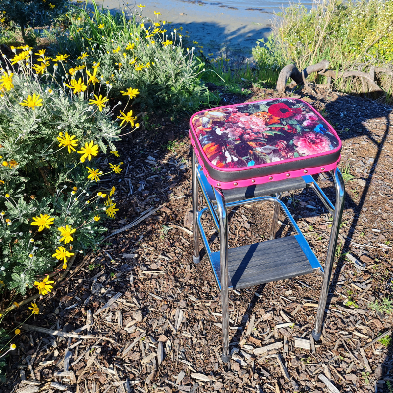 Retro Chrome Stool - Seat