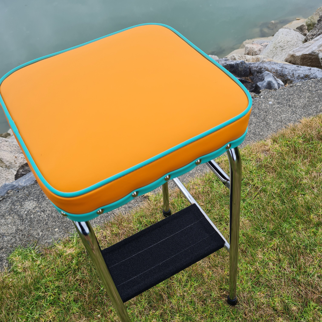 Retro Chrome Step Stool - Seat