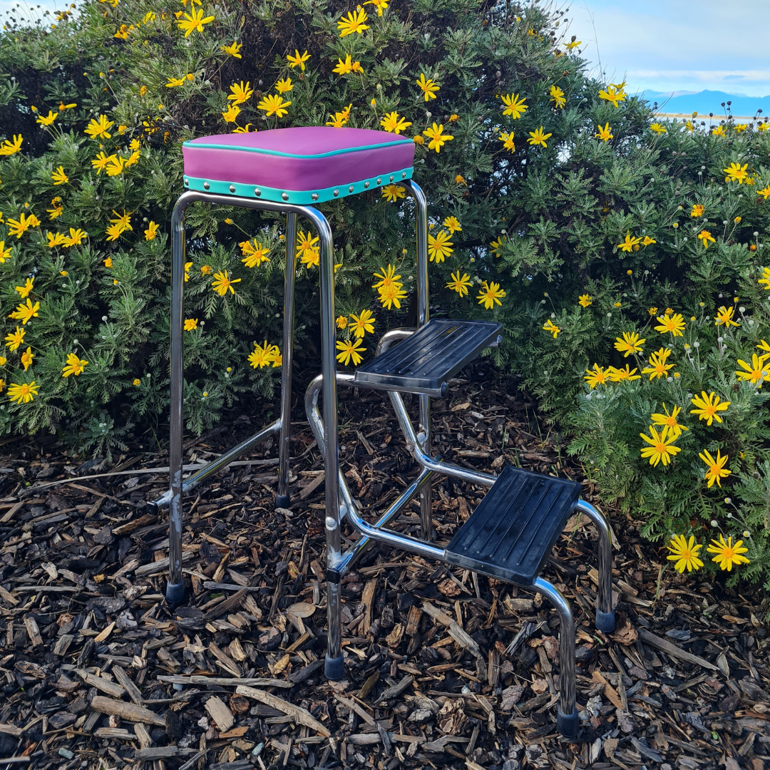 Retro Chrome Step Stool - Seat