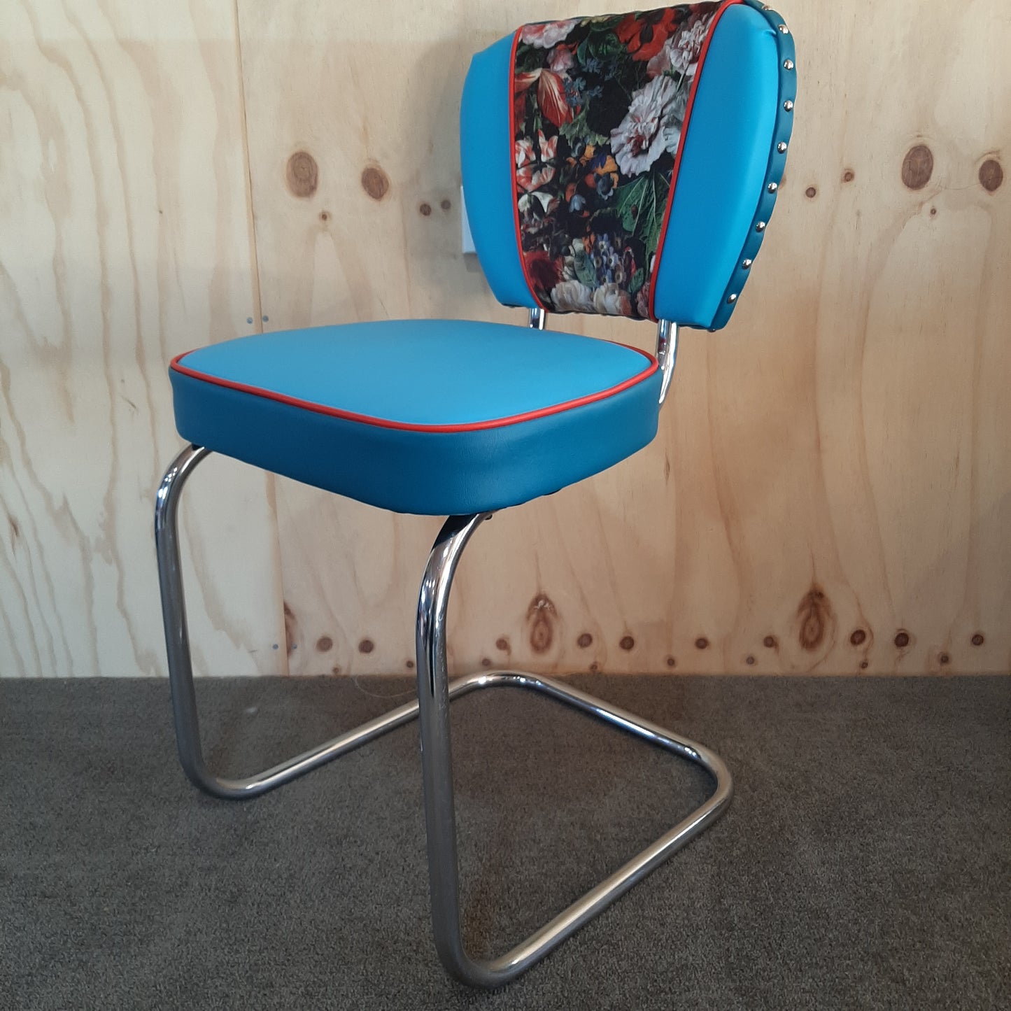 Flower bomb Chrome Chairs