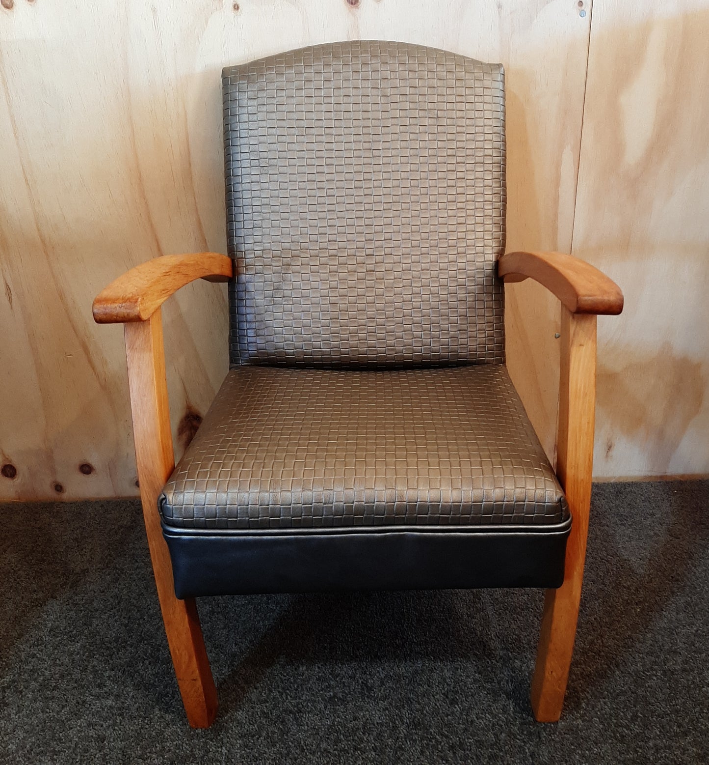 Kids chair