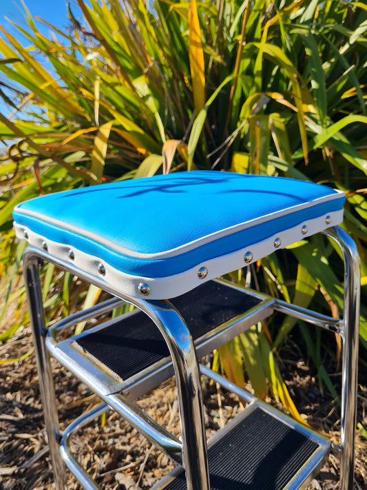 Retro Chrome Step Stool - Seat - Blue with White Piping