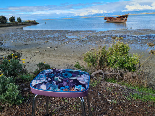 Retro Chrome Stool - Seat - Flower bomb - Blues