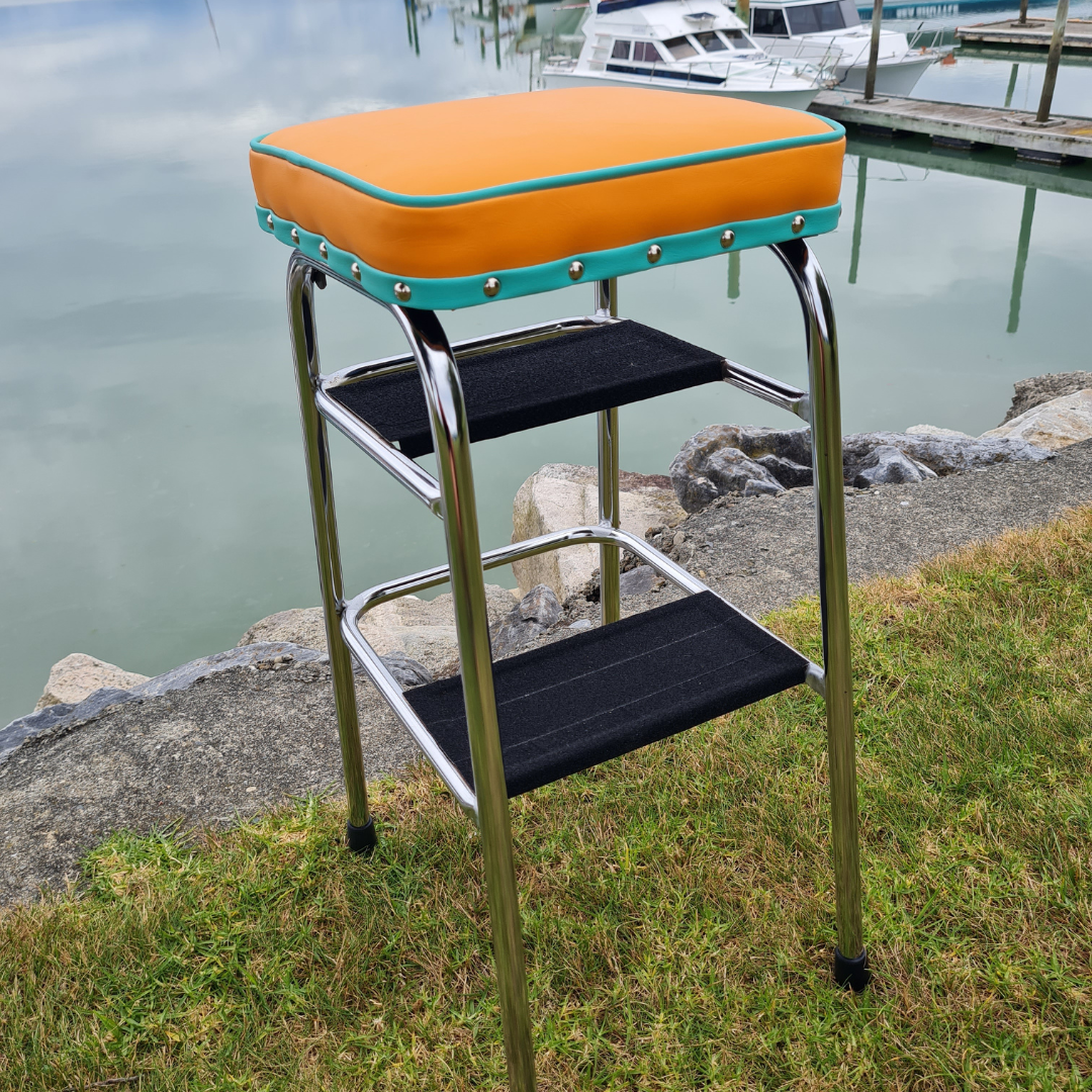 Retro Chrome Step Stool - Seat