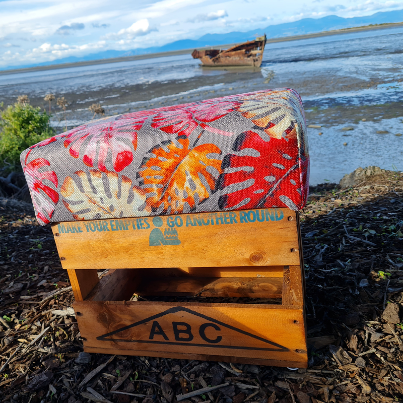Footstool / Seat ABC Beercrate Base