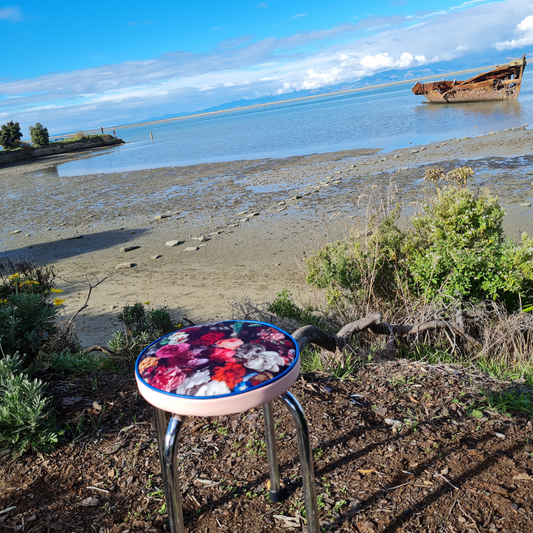Retro Chrome Stool - Seat - Flower bomb