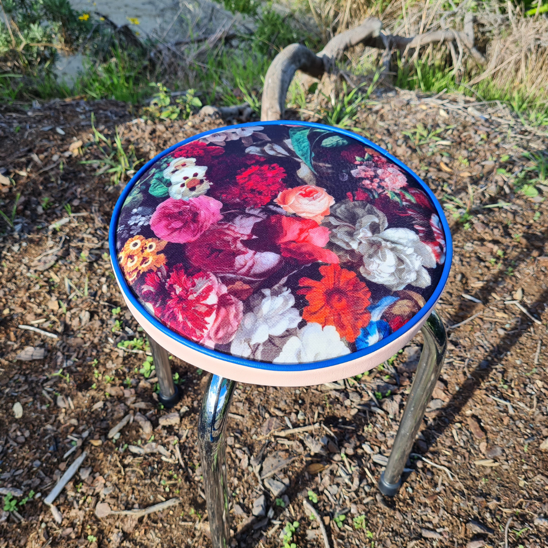 Retro Chrome Stool - Seat - Flower bomb