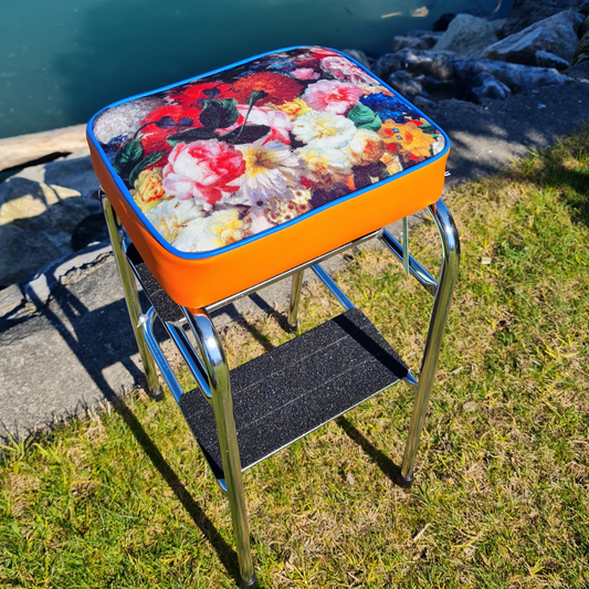 Retro Chrome Step Stool - Seat