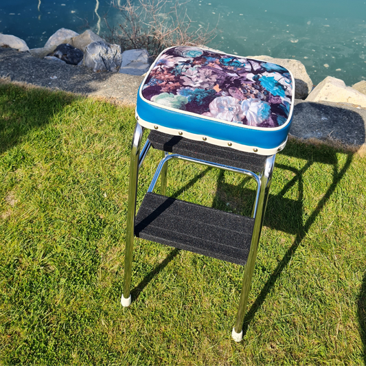 Retro Chrome Step Stool - Seat