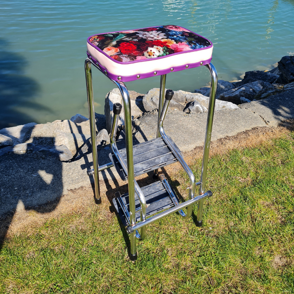 Retro Chrome Step Stool - Seat Flower bomb