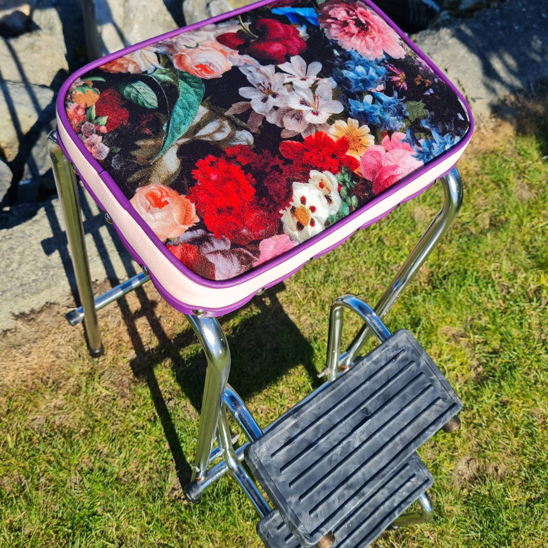 Retro Chrome Step Stool - Seat Flower bomb