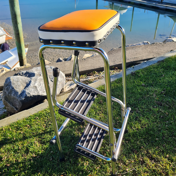 Retro Chrome Step Stool - Seat