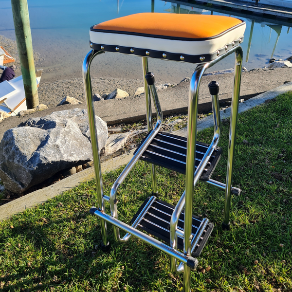 Retro Chrome Step Stool - Seat