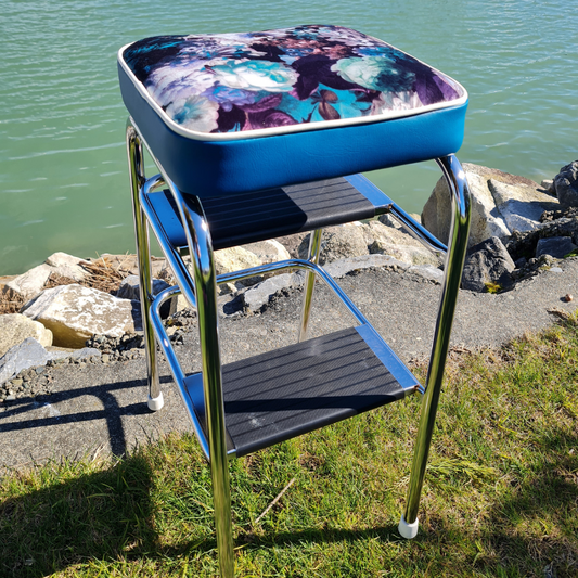 Retro Chrome Step Stool - Seat