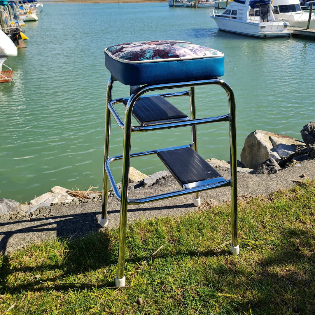 Retro Chrome Step Stool - Seat