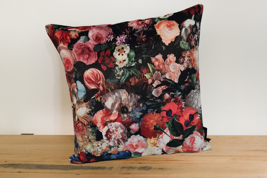 Flowerbomb - Scarlet and Keylargo / Bordeaux Cushion Cover