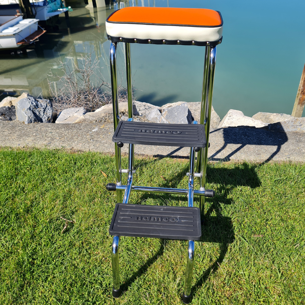 Retro Chrome Step Stool - Seat