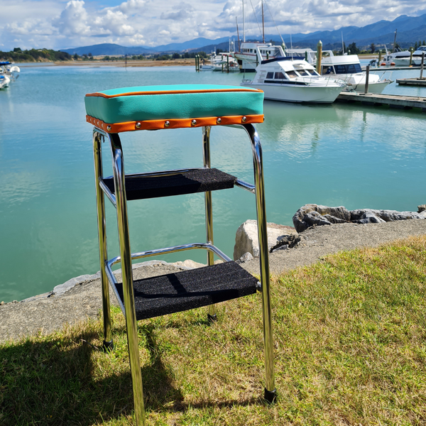 Retro Chrome Step Stool - Seat