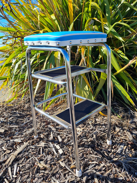 Retro Chrome Step Stool - Seat - Blue with White Piping
