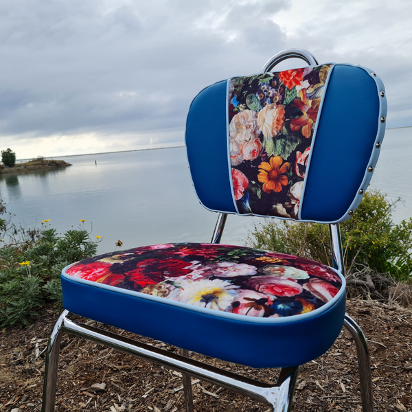 Flowerbomb chair