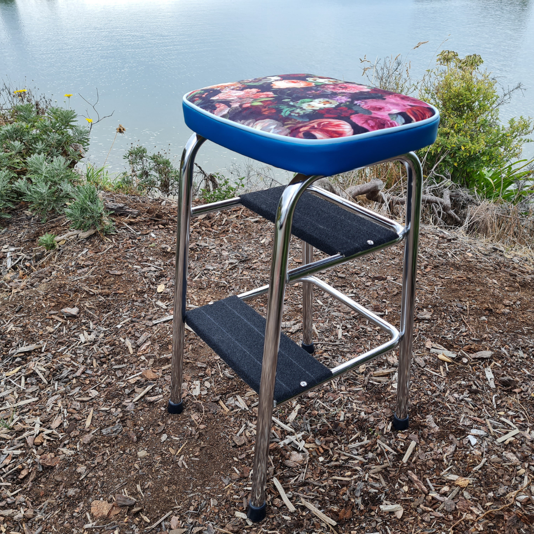 Retro Chrome Step Stool - Seat