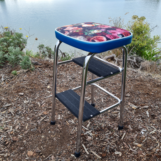 Retro Chrome Step Stool - Seat