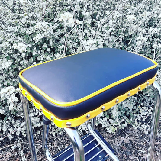 Retro Step Stool - Seat